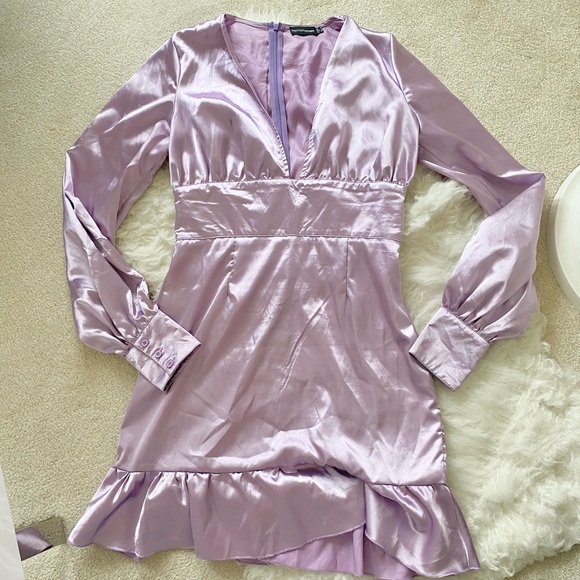 Lilac Satin Long Sleeved Dress with Peplum Hem - Picture 2 of 3